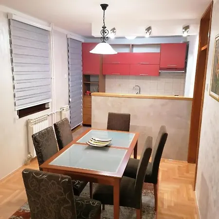 Apartment Apartman Mia